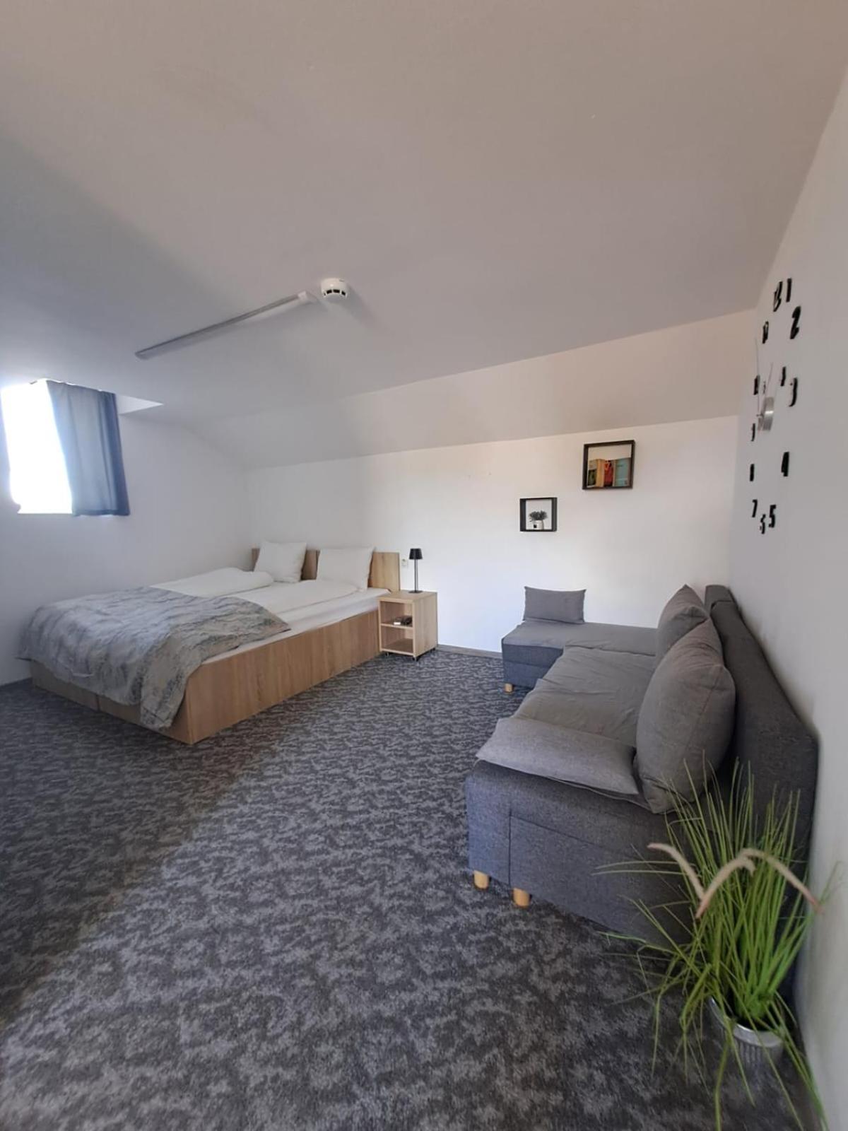 Casa Sofia 호텔 Târgu Jiu 외부 사진