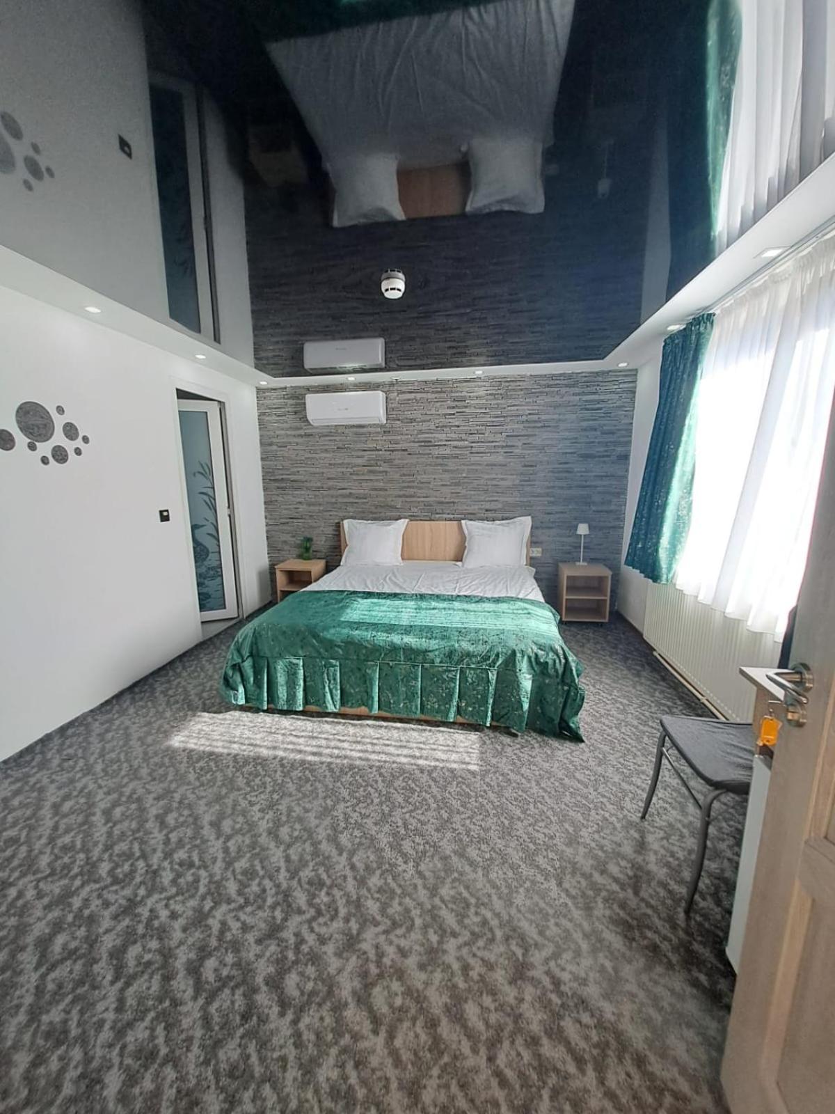 Casa Sofia 호텔 Târgu Jiu 외부 사진
